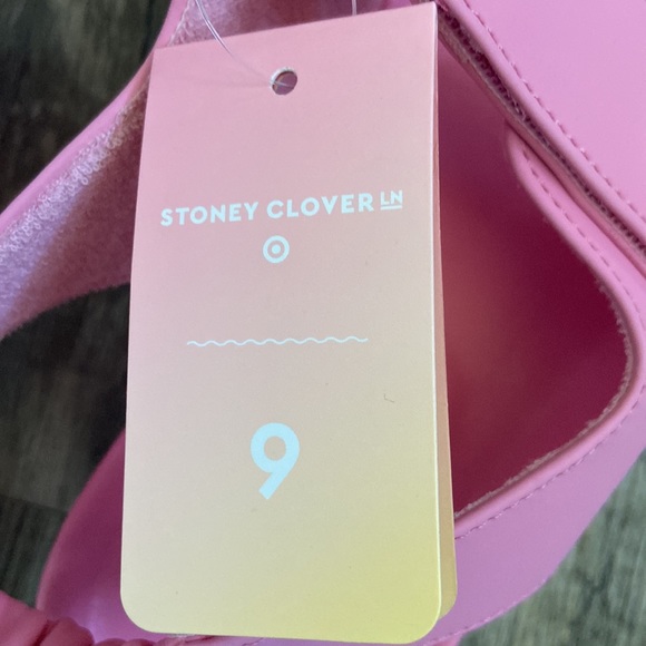 Stoney Clover Lane x Target pink and white heart sandals - Picture 6 of 6